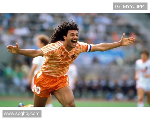 全能足球巨星盘点 能胜任多位置的球场全才